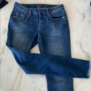 Vigoss skinny jagger Jean raw hem, size 26 width, 28 length